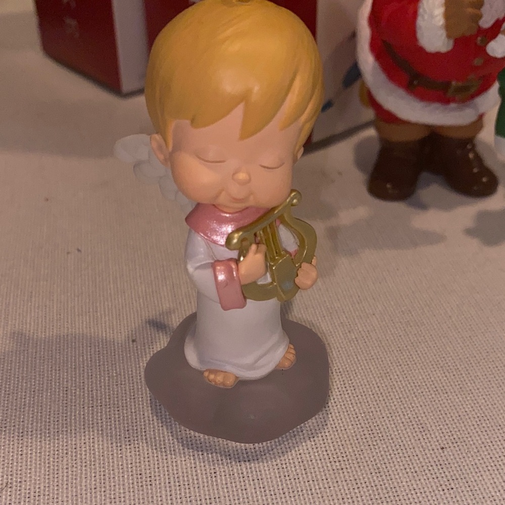Hallmark Keepsake Ornament 2001 Mary's Angels Chrysantha Harp Christmas